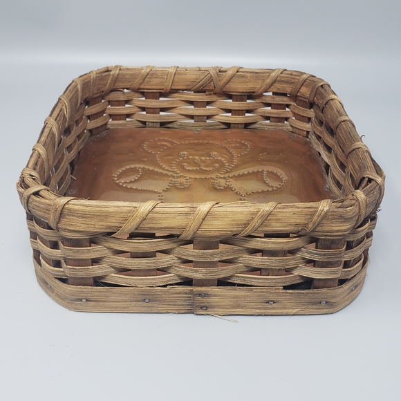 Handmade Woven Basket With Copper Bottom - Picture 2 of 11